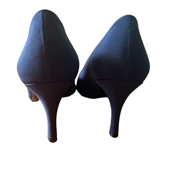Stuart Weitzman Women’s Size 8 Navy Blue Satin Kitten Heel Shoes - Picture 5 of 12